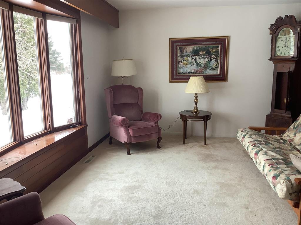 17 Frontenac Bay, Winnipeg, Manitoba  R2J 2H1 - Photo 9 - 202602681