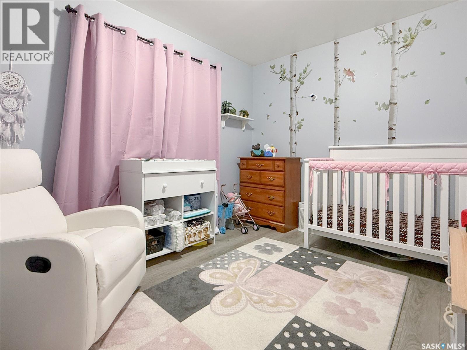 426 15th Avenue Ne, Swift Current, Saskatchewan  S9H 2X6 - Photo 13 - SK028967