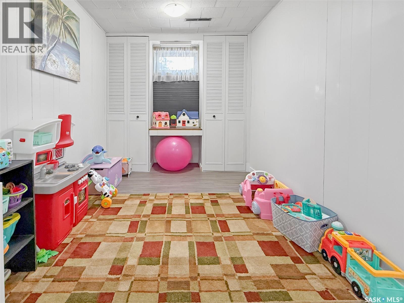 426 15th Avenue Ne, Swift Current, Saskatchewan  S9H 2X6 - Photo 19 - SK028967