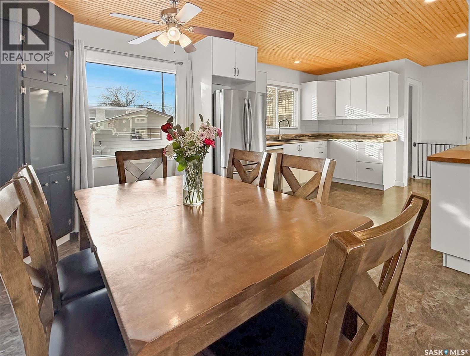 426 15th Avenue Ne, Swift Current, Saskatchewan  S9H 2X6 - Photo 5 - SK028967