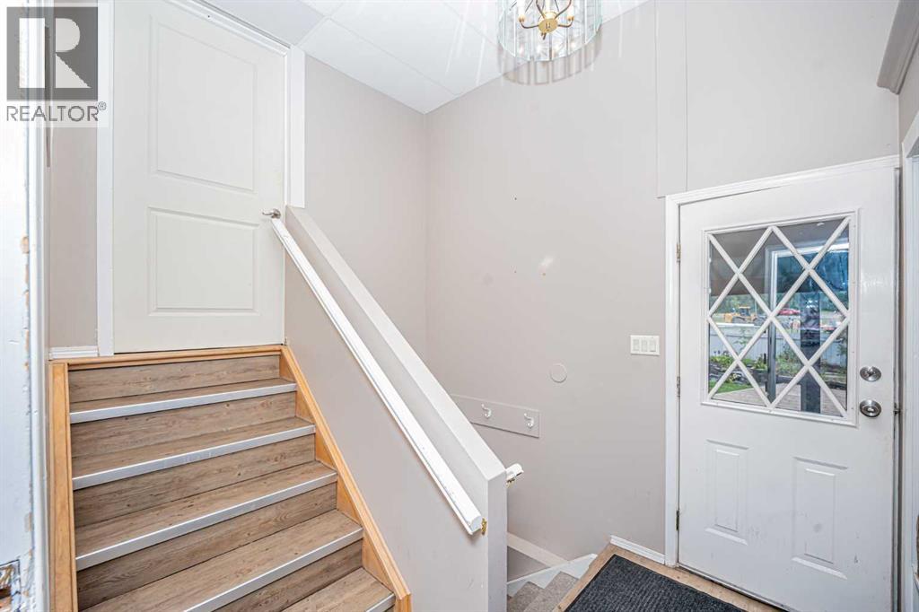 1306 1 Avenue, Canmore, Alberta  T1W 1M4 - Photo 5 - A2239732