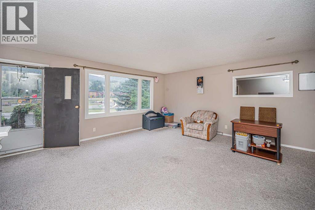 1306 1 Avenue, Canmore, Alberta  T1W 1M4 - Photo 12 - A2239732