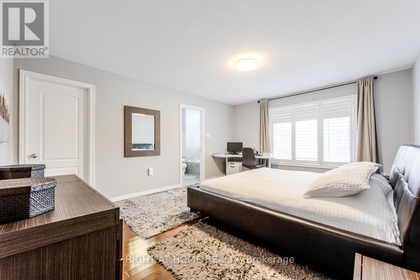 1290 Jezero Crescent, Oakville, Ontario  L6H 0B5 - Photo 24 - W12810268