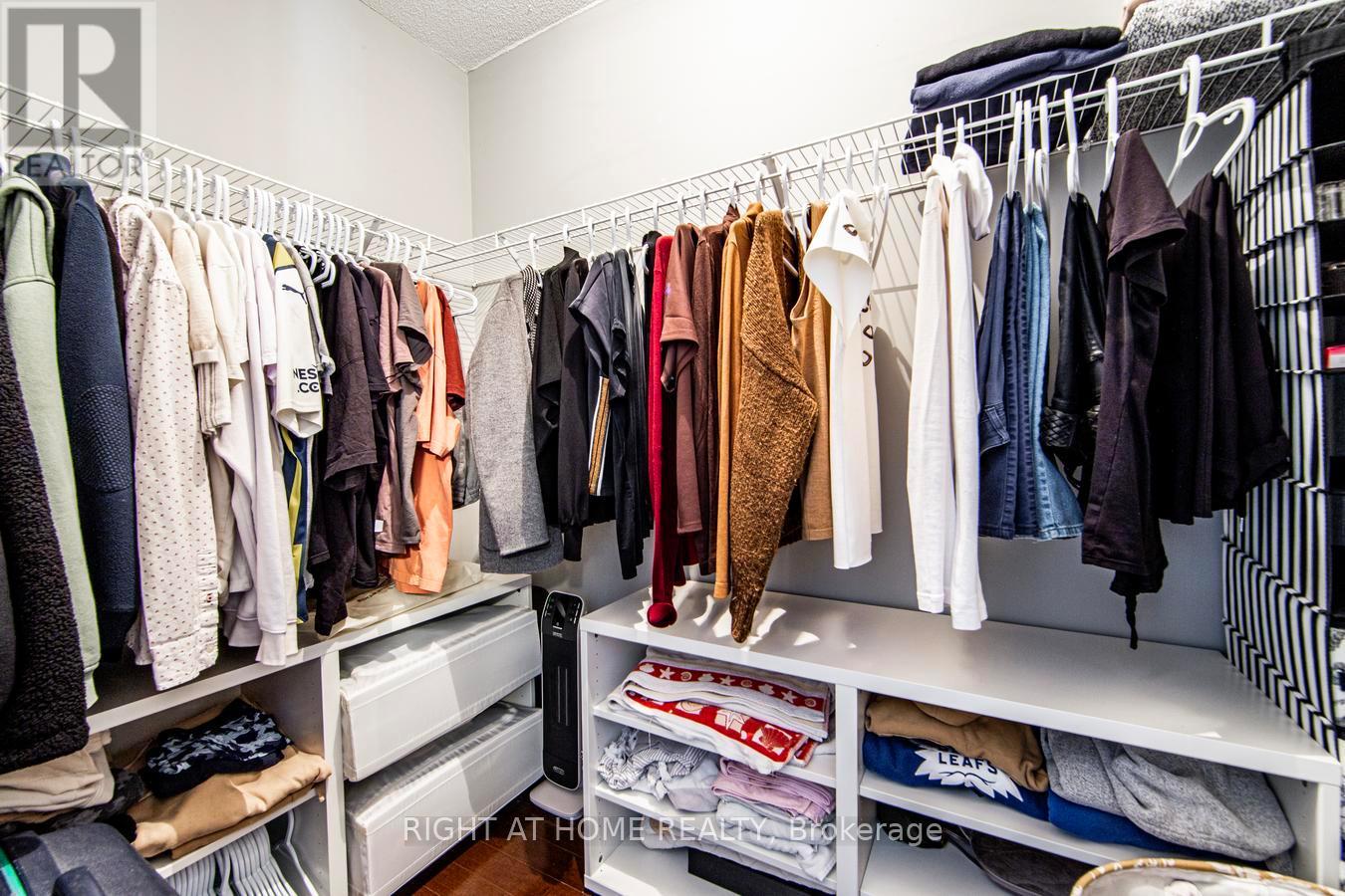 1290 Jezero Crescent, Oakville, Ontario  L6H 0B5 - Photo 29 - W12810268