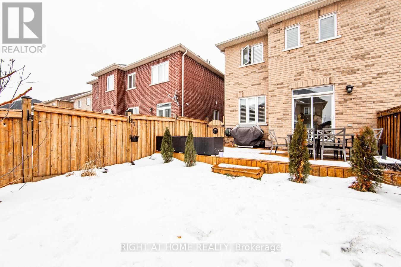 1290 Jezero Crescent, Oakville, Ontario  L6H 0B5 - Photo 48 - W12810268