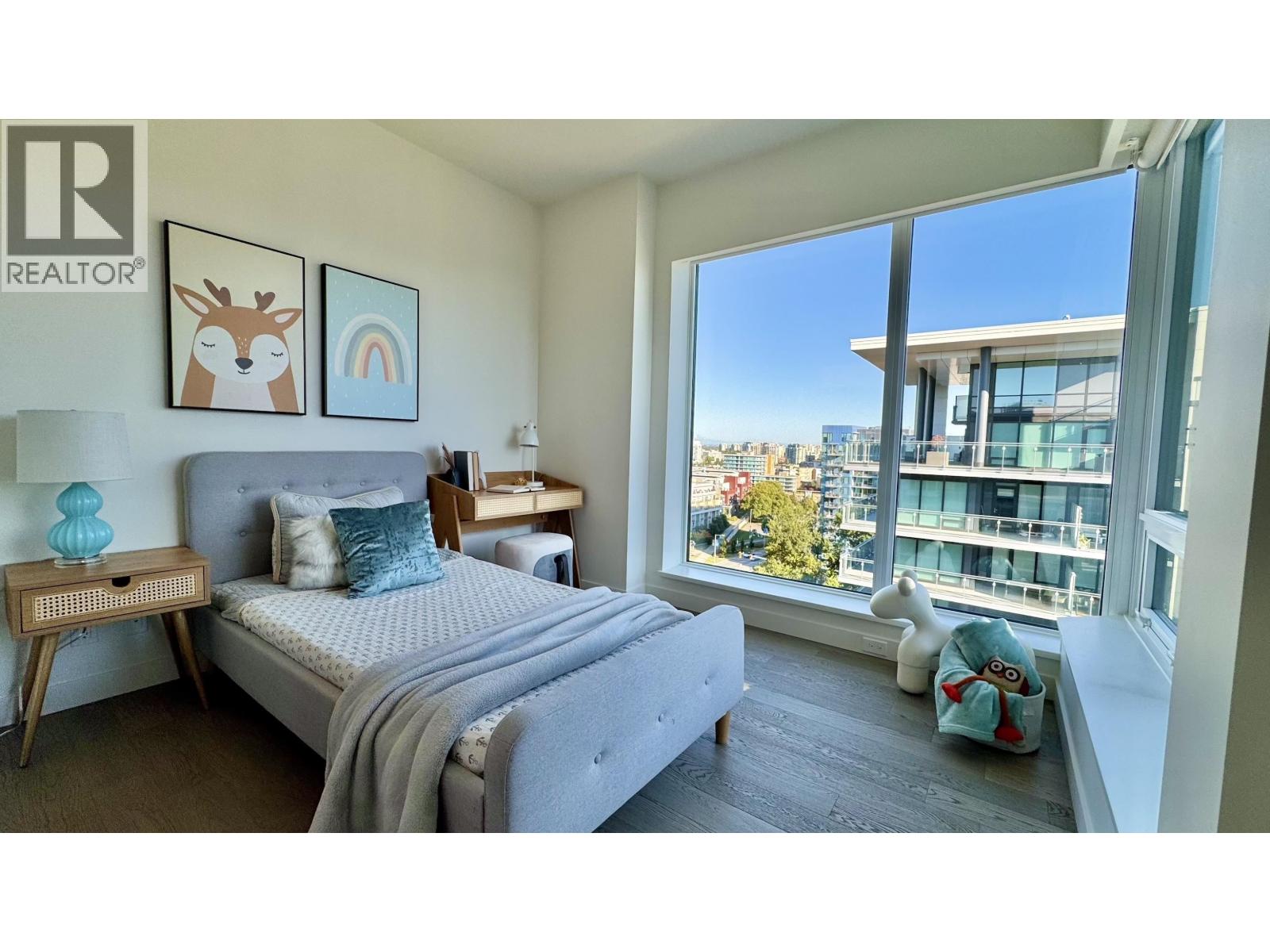 Listing Picture 17 of 39 : 1105 6833 PEARSON WAY, Richmond / 烈治文 - 魯藝地產 Yvonne Lu Group - MLS Medallion Club Member