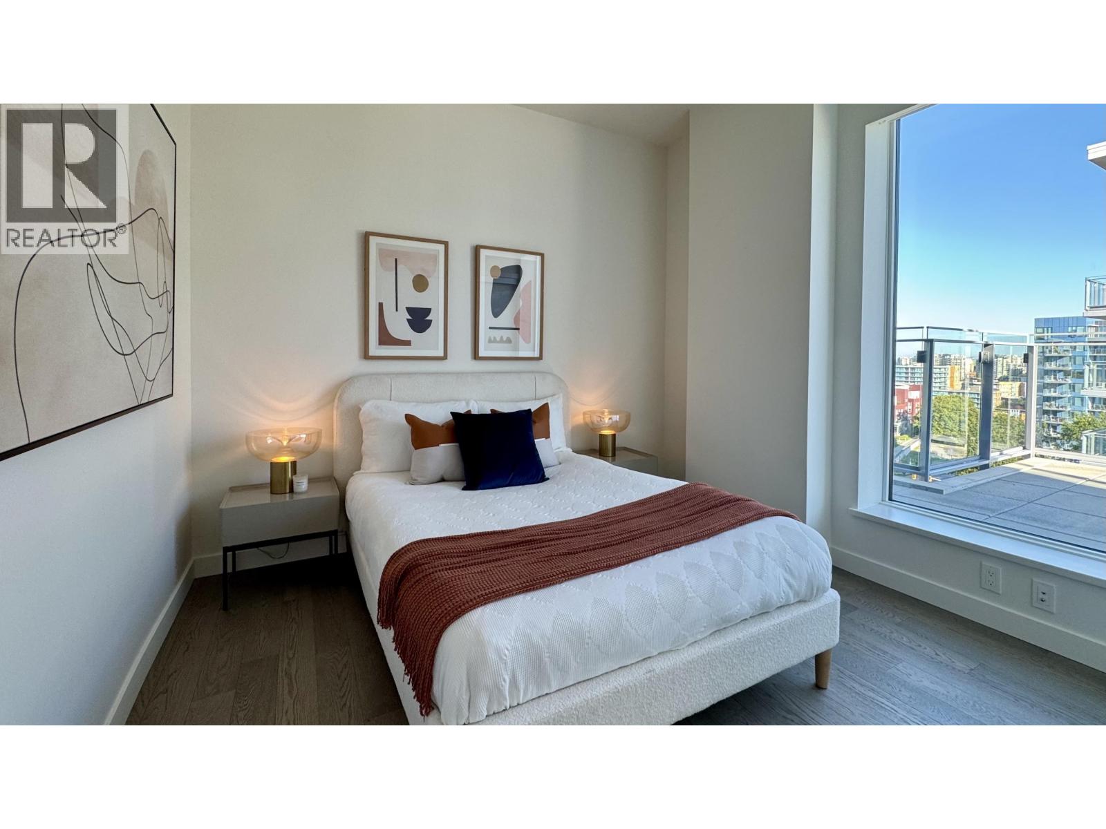 Listing Picture 20 of 39 : 1105 6833 PEARSON WAY, Richmond / 烈治文 - 魯藝地產 Yvonne Lu Group - MLS Medallion Club Member