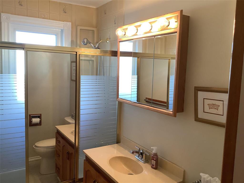 17 Frontenac Bay, Winnipeg, Manitoba  R2J 2H1 - Photo 31 - 202602681