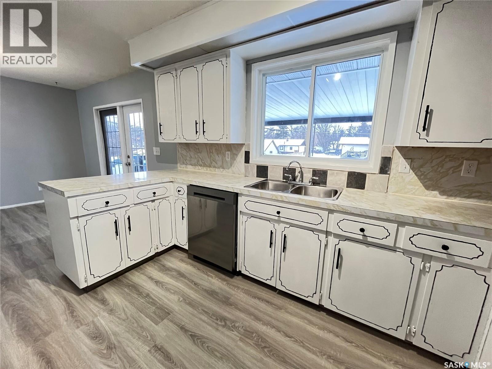 6 Stockdale Crescent, Maple Creek, Saskatchewan  S0N 1N0 - Photo 10 - SK025551