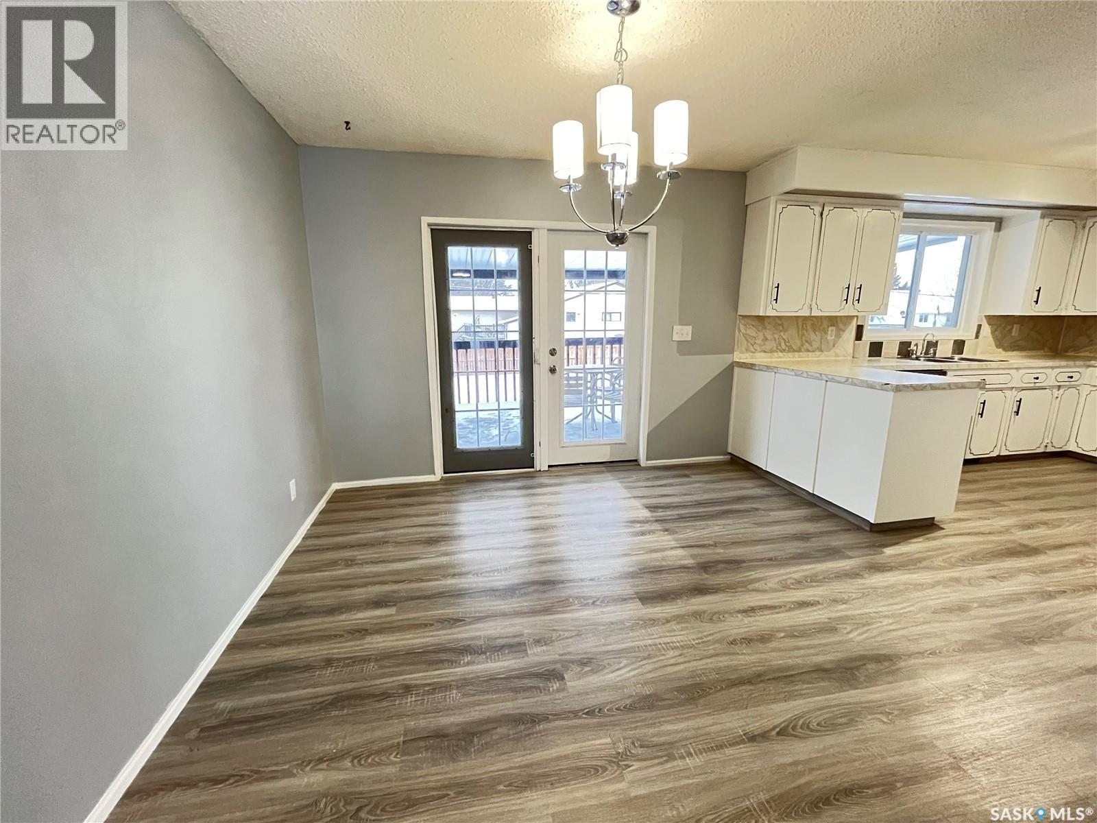 6 Stockdale Crescent, Maple Creek, Saskatchewan  S0N 1N0 - Photo 7 - SK025551