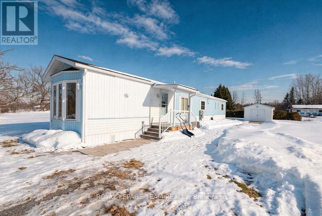 46 Sunset Lane, Horton, Ontario  K7V 0A5 - Photo 2 - X12810294