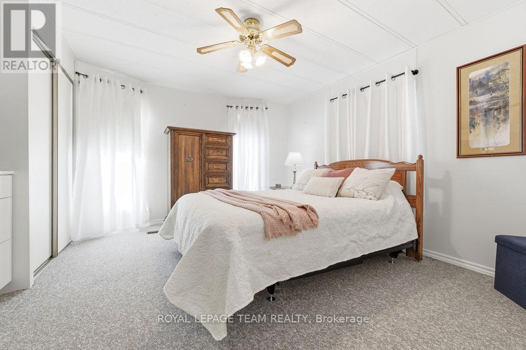 46 Sunset Lane, Horton, Ontario  K7V 0A5 - Photo 25 - X12810294