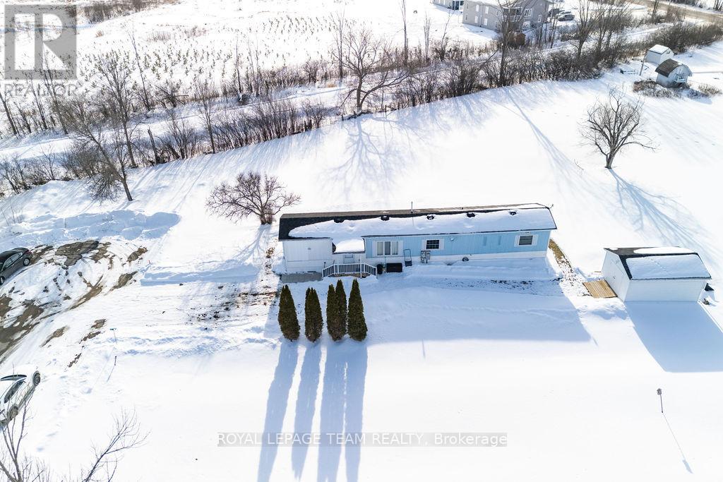 46 Sunset Lane, Horton, Ontario  K7V 0A5 - Photo 4 - X12810294