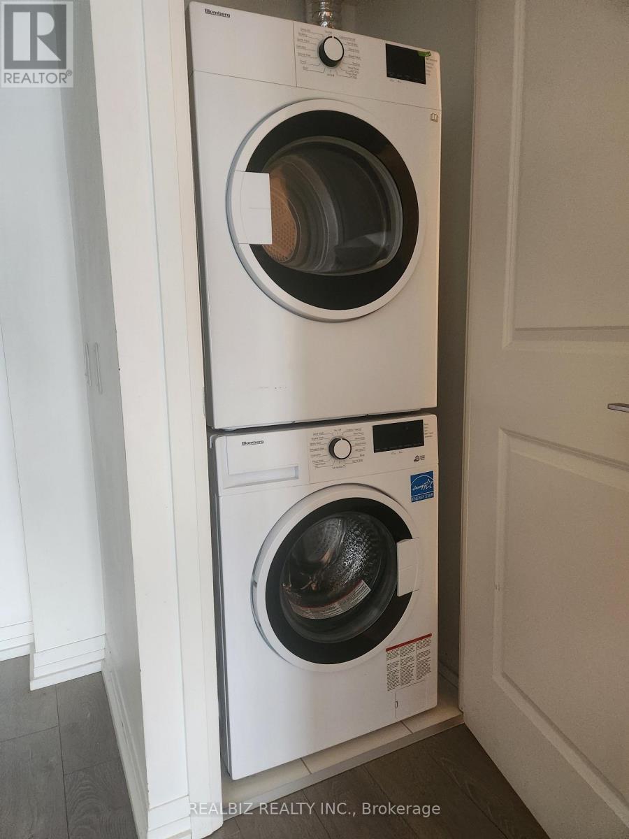 2401 - 251 Jarvis Street, Toronto, Ontario  M5B 0C3 - Photo 12 - C12810292