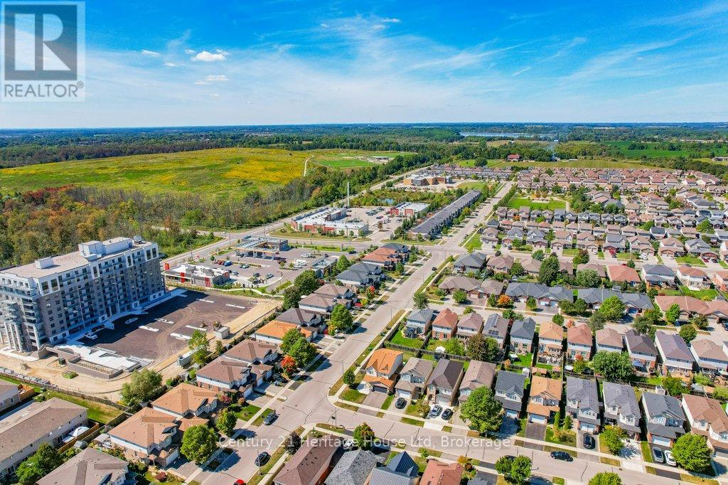 192 Severn Drive, Guelph (Grange Road), Ontario  N1E 0A1 - Photo 45 - X12810284