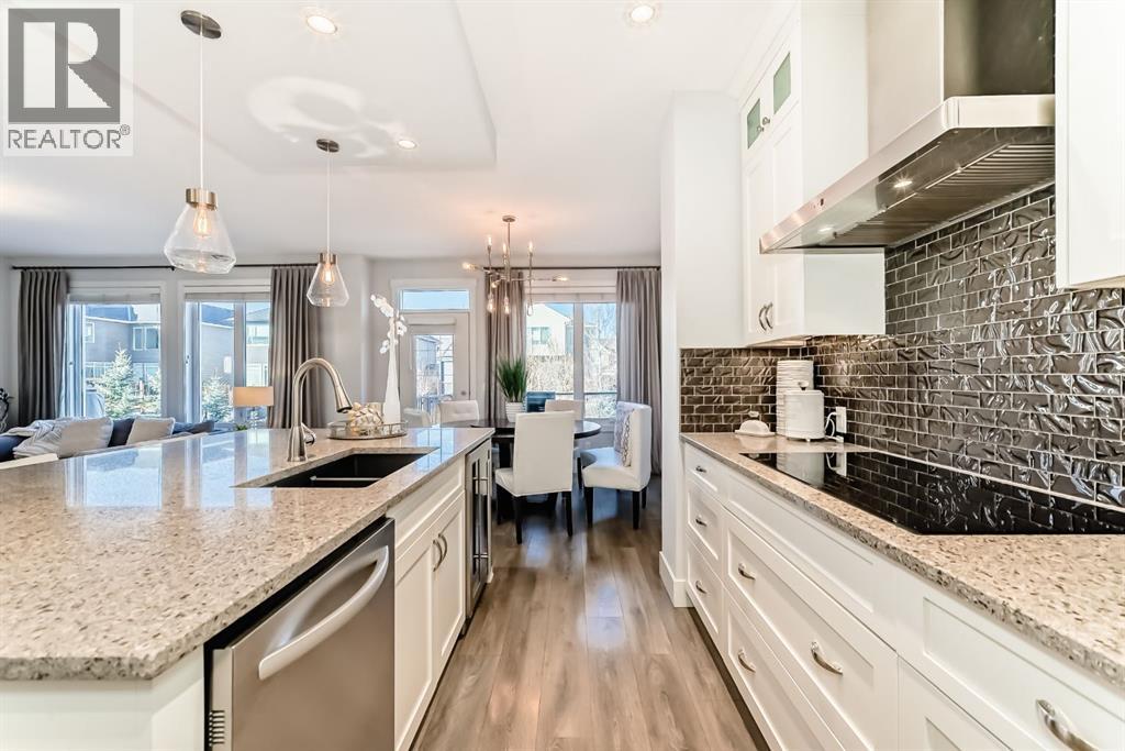 28 Ranchers Manor, Okotoks, Alberta  T1S 0G5 - Photo 8 - A2286703