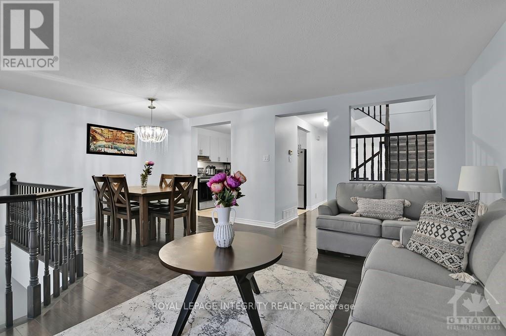 35 - 1880 Summerfields Crescent, Ottawa, Ontario  K1C 7B6 - Photo 5 - X12810302