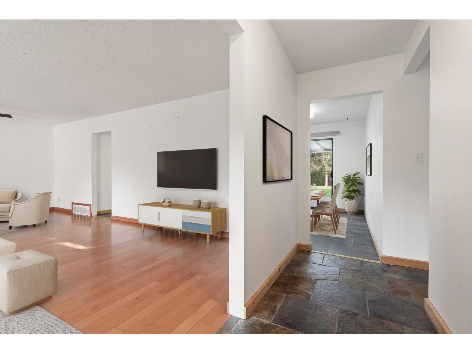 19891 43a Avenue, Langley, British Columbia V2Z 1R3 - Photo 3 - R3090989