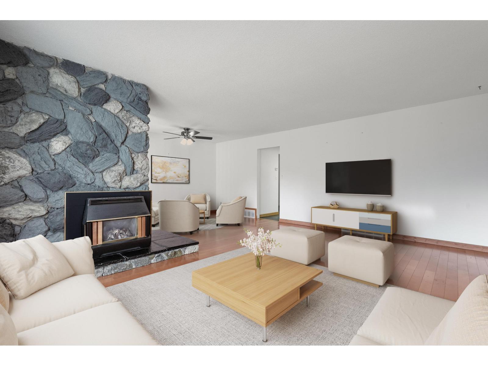 19891 43a Avenue, Langley, British Columbia V2Z 1R3 - Photo 5 - R3090989