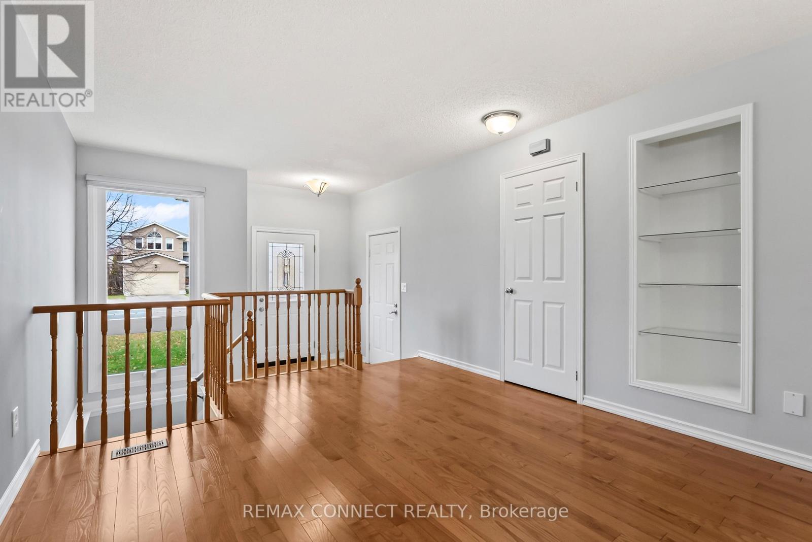 21 Caleche Avenue, Clarington, Ontario  L1E 3A3 - Photo 3 - E12810304