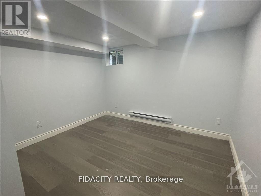 B - 232 Equestrian Drive, Ottawa, Ontario  K2M 1A4 - Photo 6 - X12810318