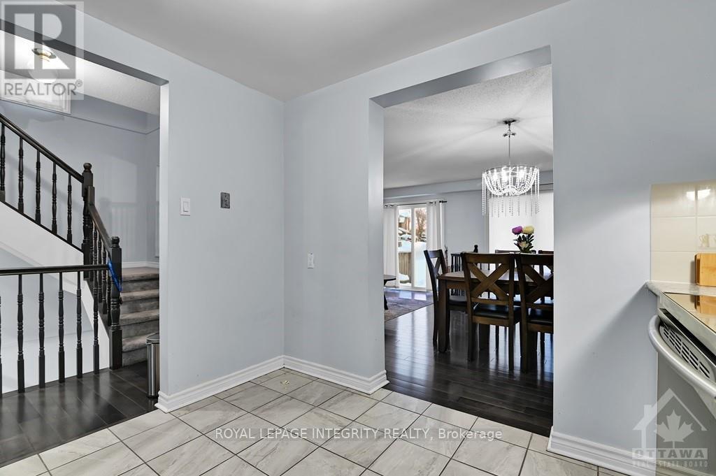 35 - 1880 Summerfields Crescent, Ottawa, Ontario  K1C 7B6 - Photo 11 - X12810324