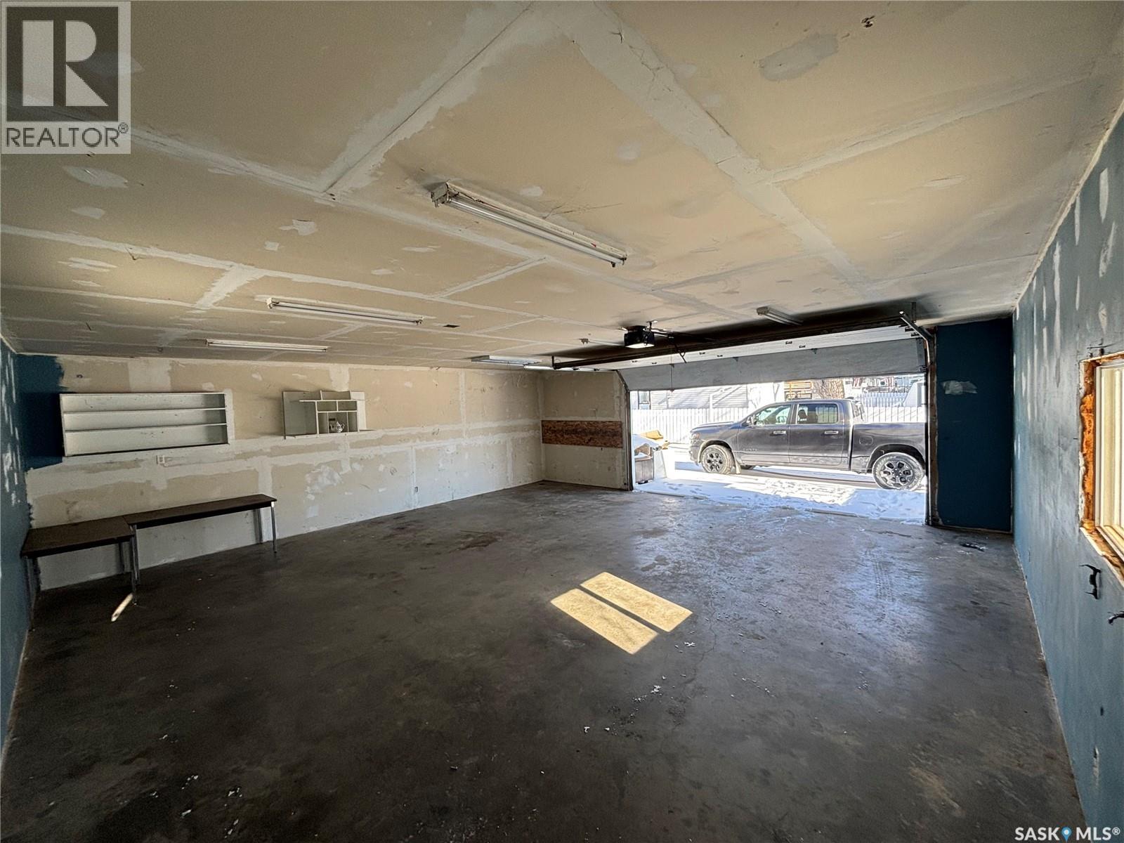 271 14th Avenue Ne, Swift Current, Saskatchewan  S9H 2W8 - Photo 24 - SK026640