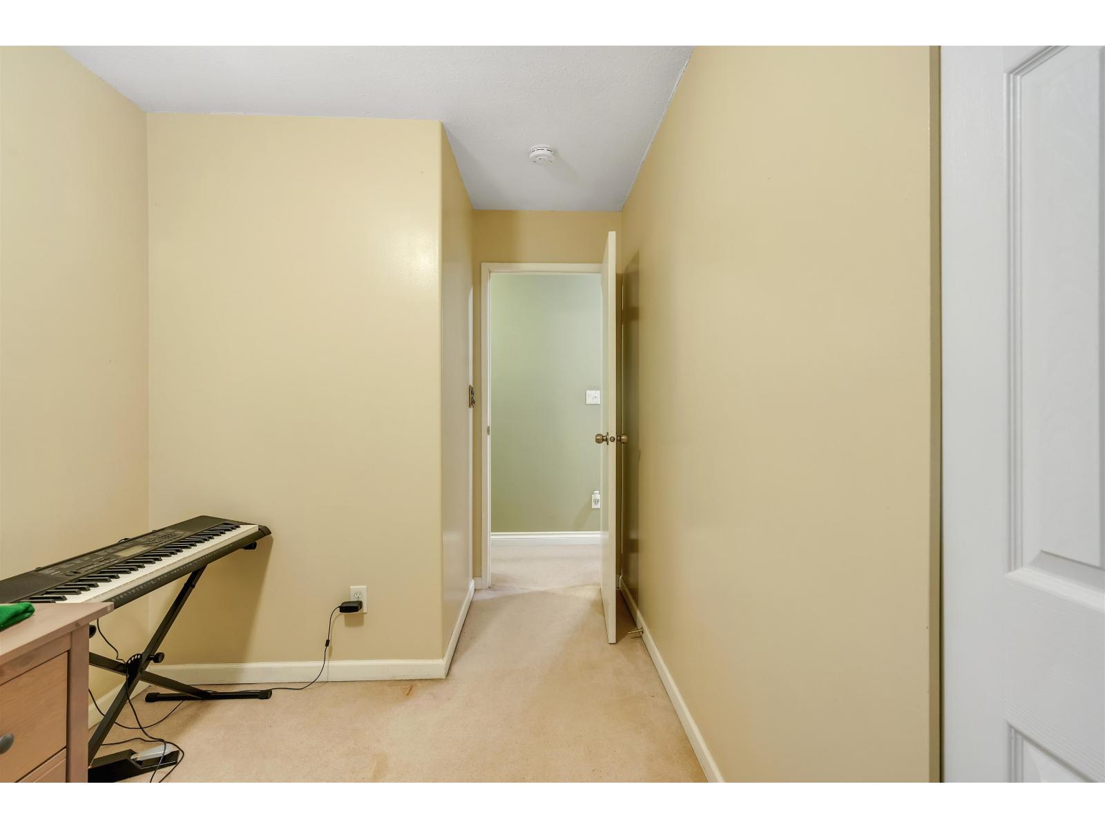 17440 61a Avenue, Surrey, British Columbia  V3S 6Y2 - Photo 13 - R3089951