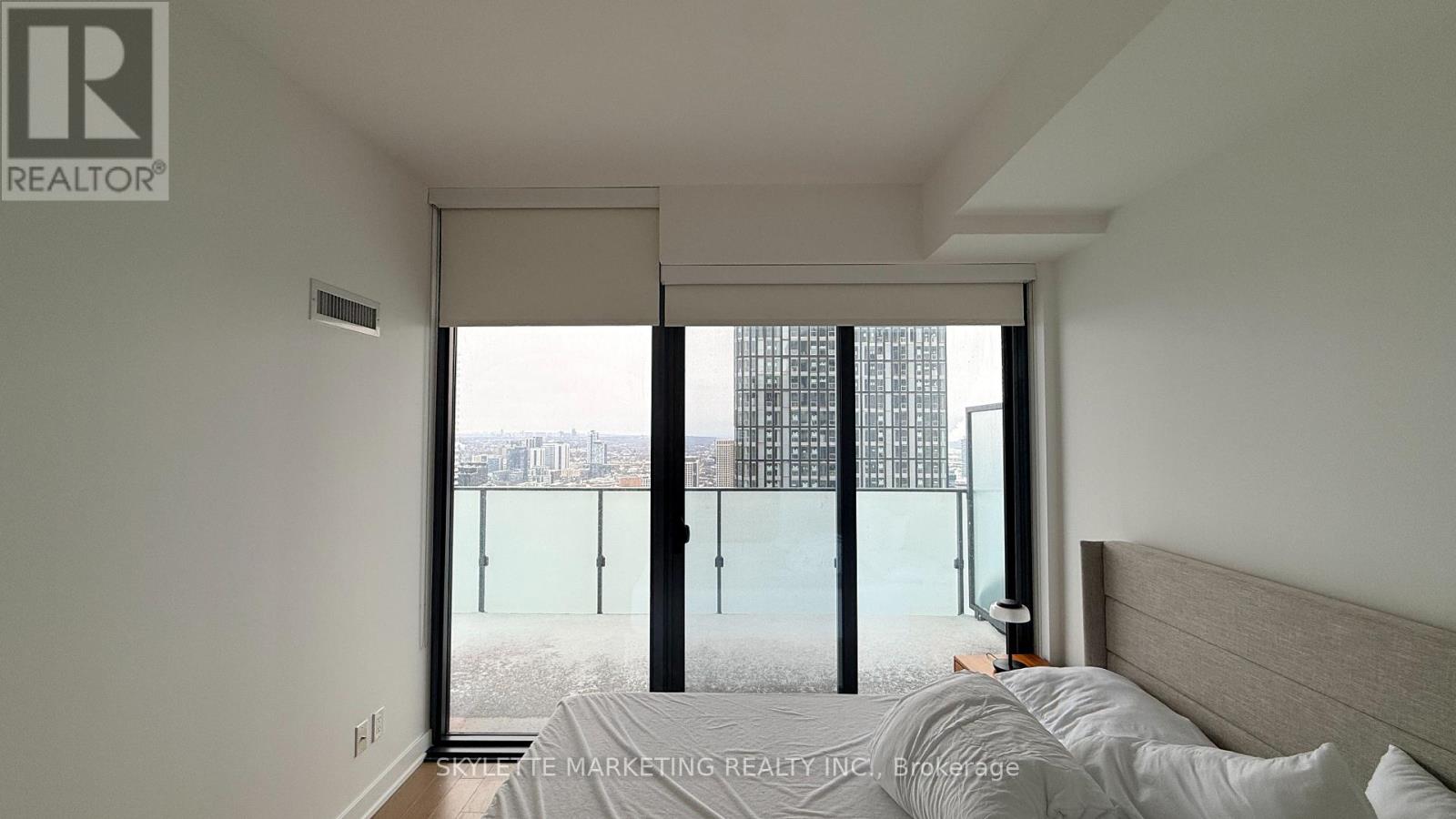 4011 - 20 Lombard Street, Toronto, Ontario  M5C 0A6 - Photo 11 - C12810310