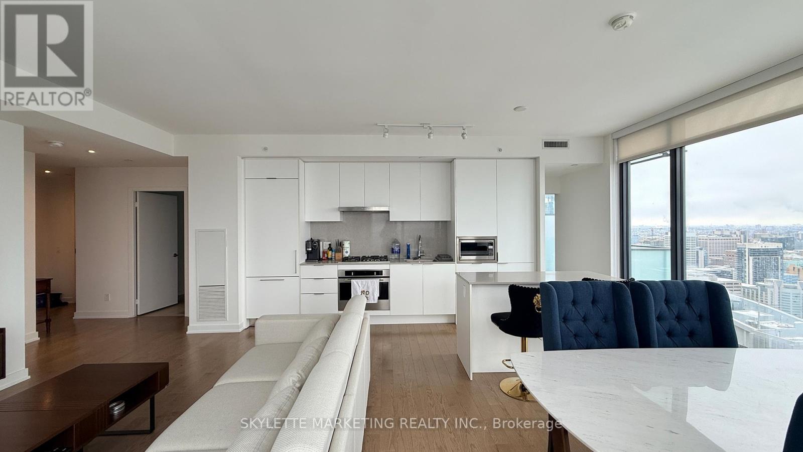 4011 - 20 Lombard Street, Toronto, Ontario  M5C 0A6 - Photo 6 - C12810310