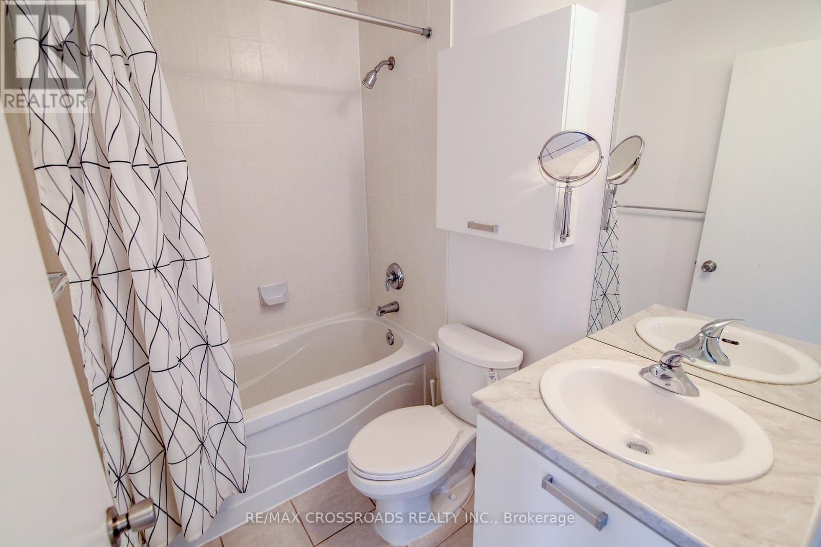 3004 - 38 Grenville Street, Toronto, Ontario  M4Y 1A5 - Photo 3 - C12810330