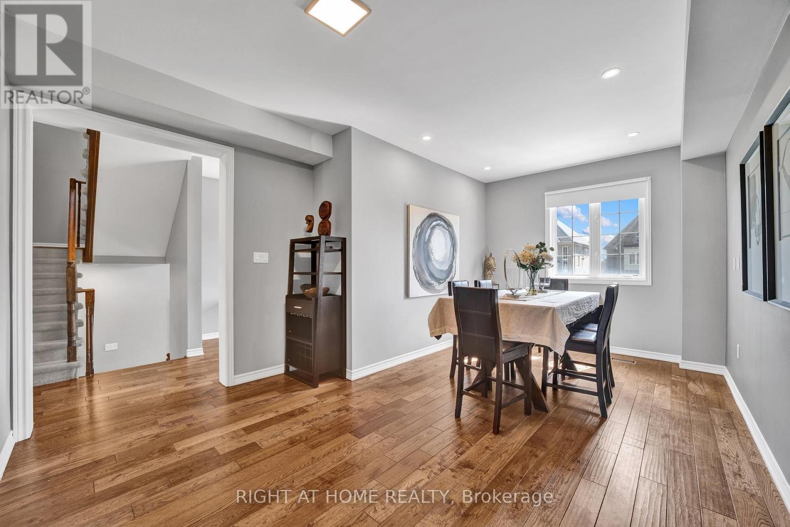 40 Ridge Gate Crescent, East Gwillimbury, Ontario  L0G 1M0 - Photo 11 - N12810312