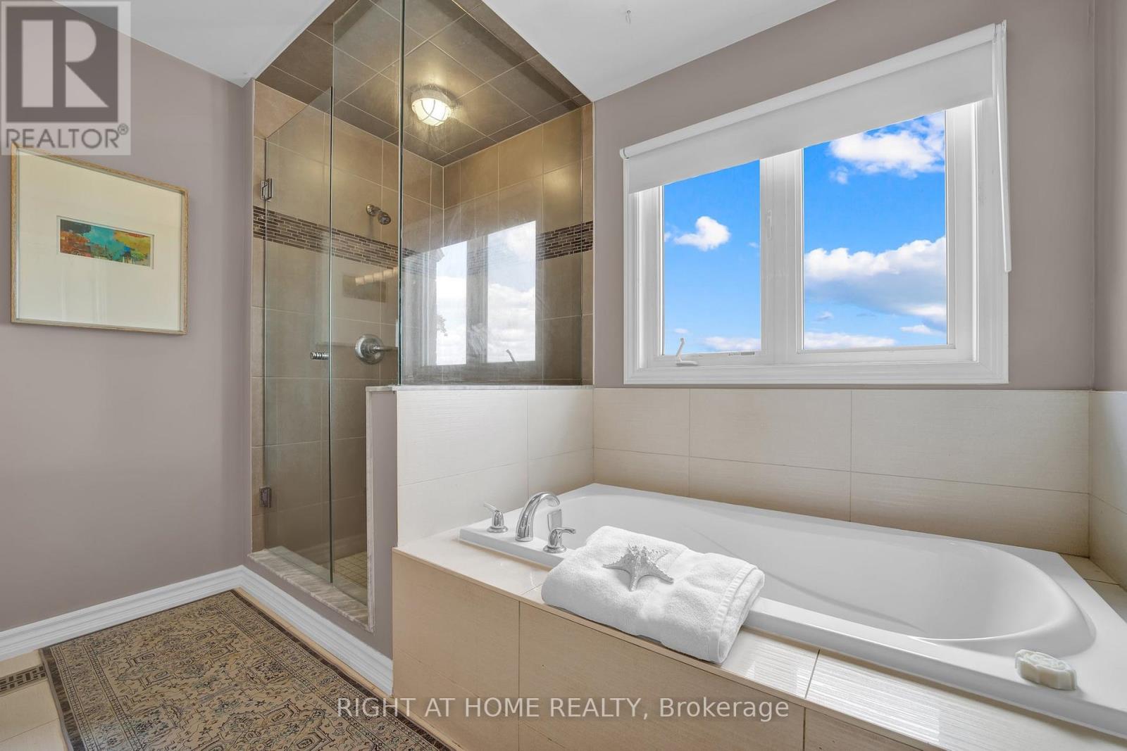 40 Ridge Gate Crescent, East Gwillimbury, Ontario  L0G 1M0 - Photo 32 - N12810312