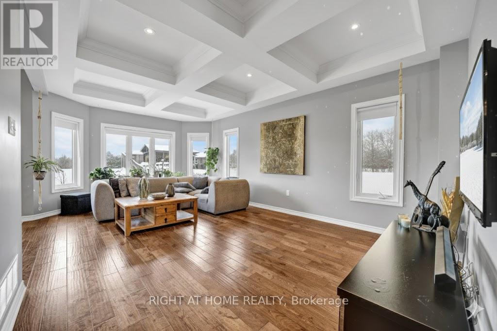 40 Ridge Gate Crescent, East Gwillimbury, Ontario  L0G 1M0 - Photo 6 - N12810312