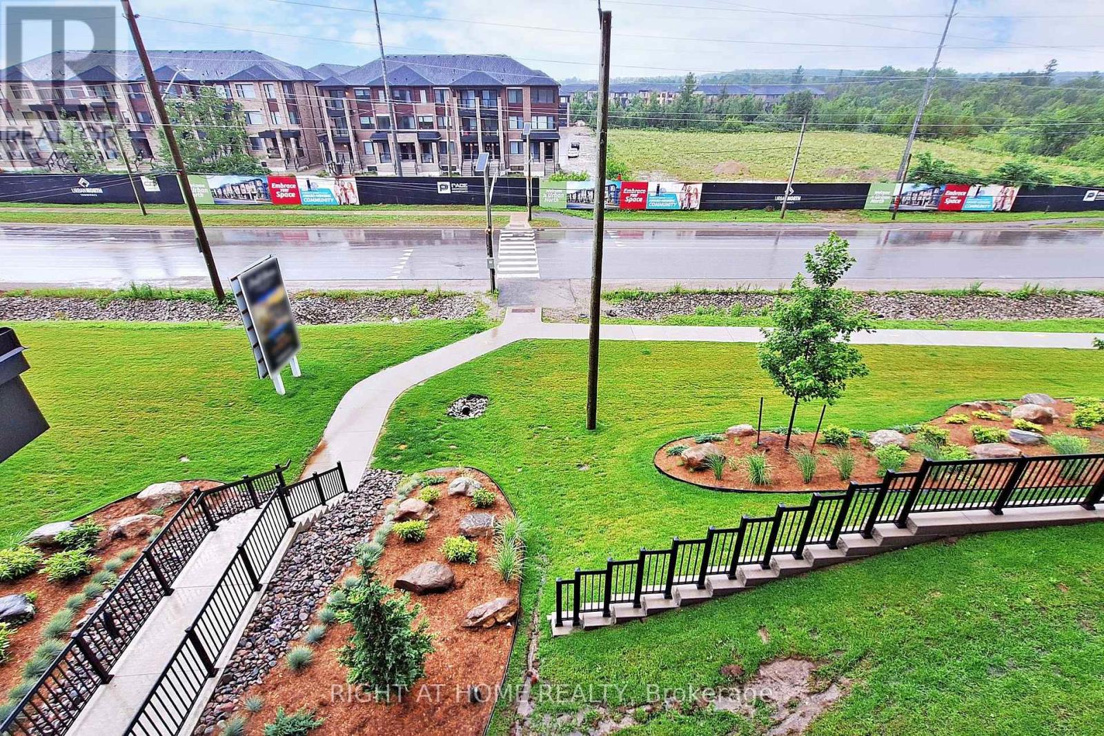 208 - 4 Spice Way, Barrie, Ontario  L9J 0M2 - Photo 23 - S12810332