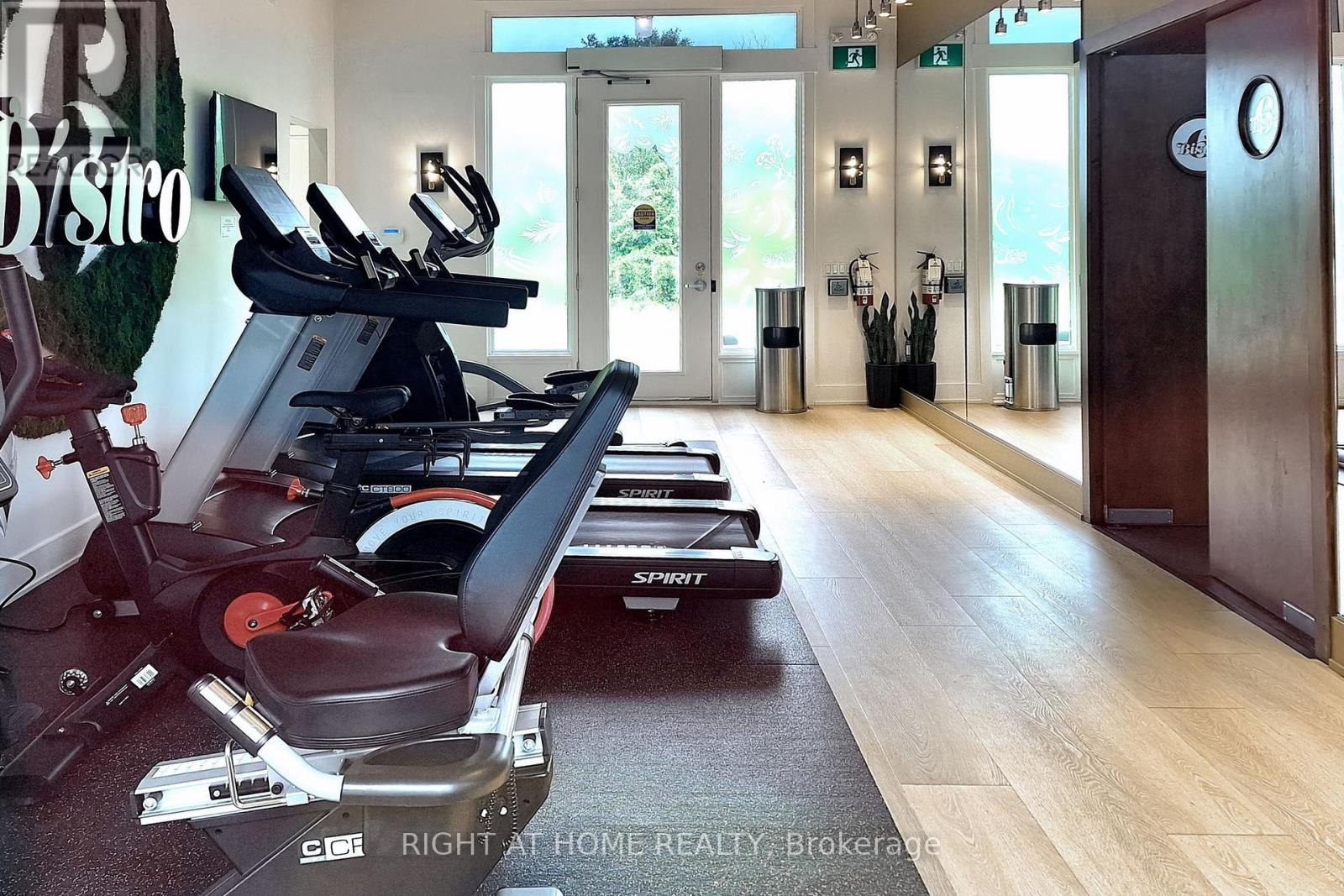 208 - 4 Spice Way, Barrie, Ontario  L9J 0M2 - Photo 24 - S12810332