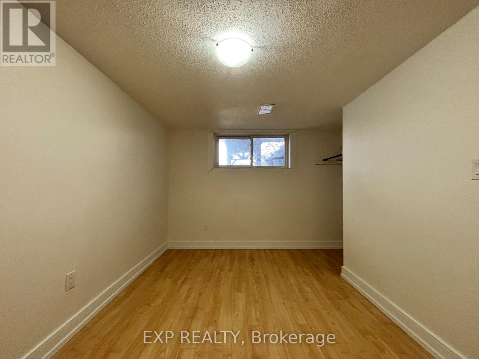 Basement - 466 Ginger Downs, Mississauga, Ontario  L5A 3A7 - Photo 5 - W12810316