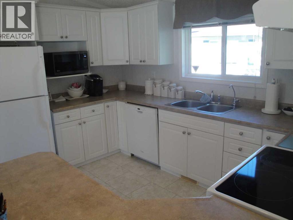 3304 29th Street S, Lethbridge, Alberta  T1K 7J9 - Photo 7 - A2265695