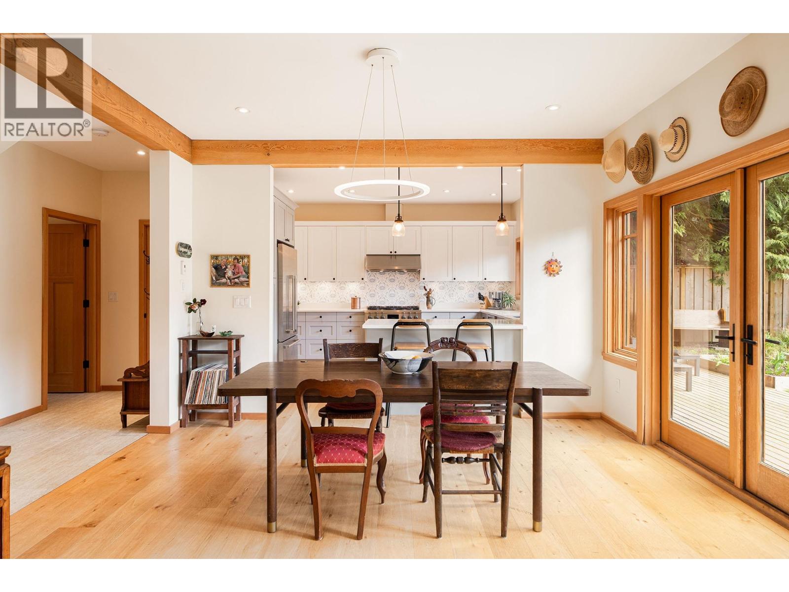 1117 Miller Road, Bowen Island, British Columbia  V0N 1G1 - Photo 8 - R3083573