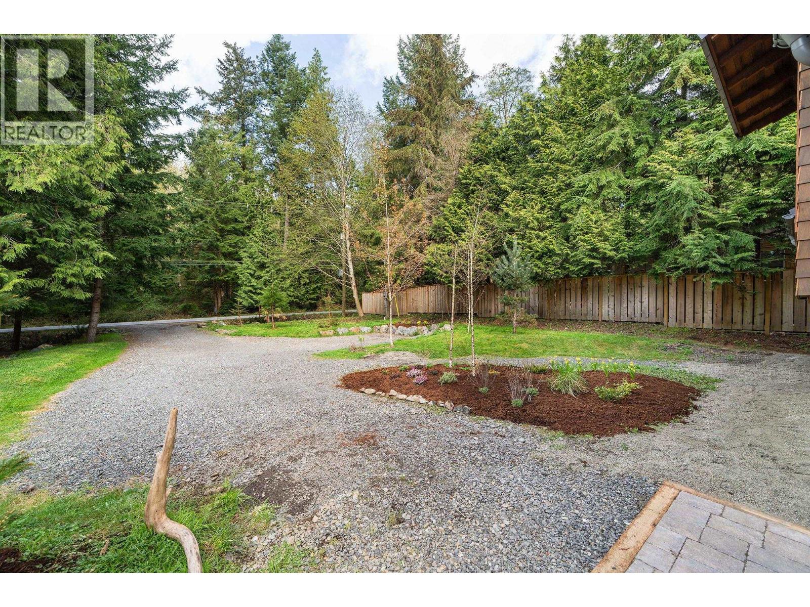 1117 Miller Road, Bowen Island, British Columbia  V0N 1G1 - Photo 33 - R3083573
