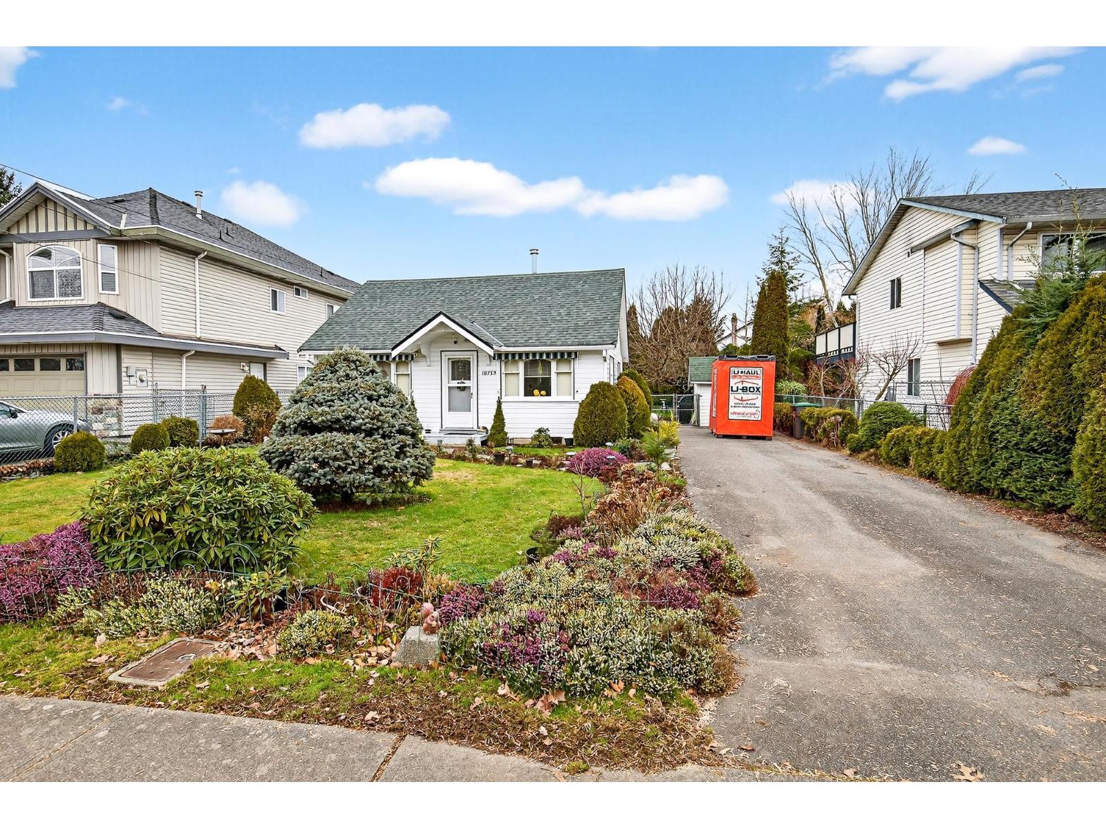 18753 60 Avenue, Surrey, British Columbia  V3S 4N9 - Photo 5 - R3083165