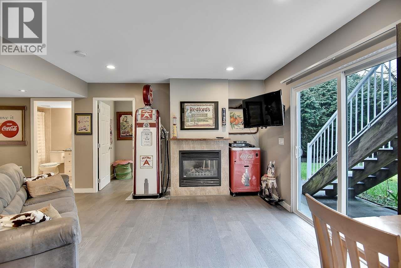 20301 Ospring Street, Maple Ridge, British Columbia  V2X 1K7 - Photo 26 - R3091235