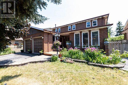 17 SOUTHVIEW DRIVE, Vaughan, Ontario