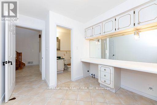 17 Southview Drive, Vaughan, Ontario  L4K 2K8 - Photo 10 - N12810336