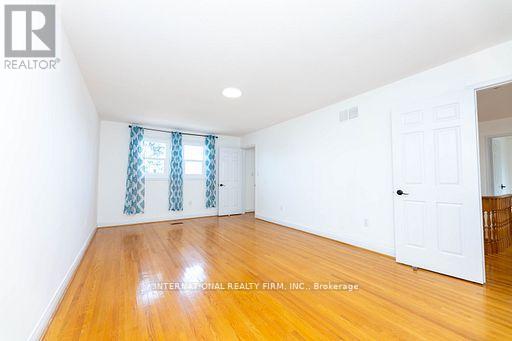 17 Southview Drive, Vaughan, Ontario  L4K 2K8 - Photo 20 - N12810336