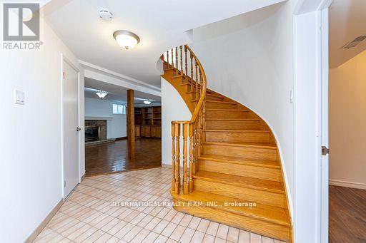 17 Southview Drive, Vaughan, Ontario  L4K 2K8 - Photo 34 - N12810336