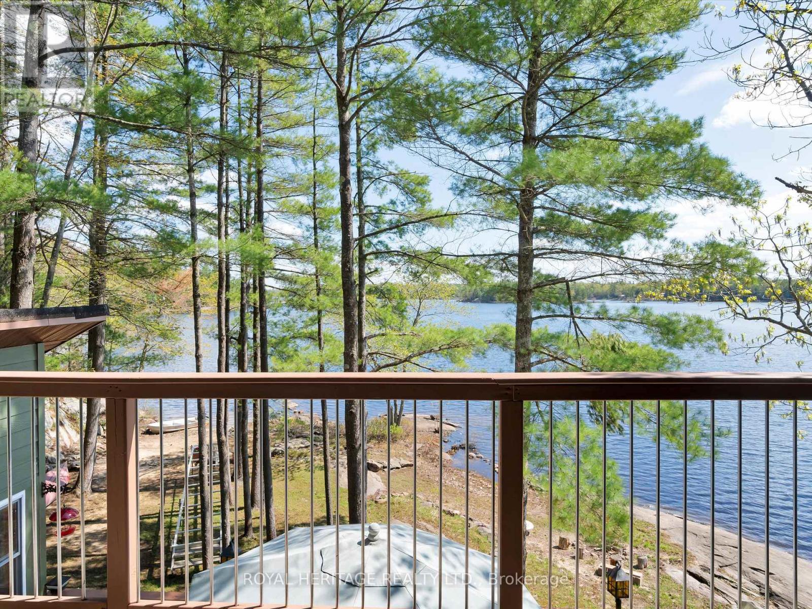 1346 Wahta #2 Road S, Georgian Bay, Ontario  P0C 1A0 - Photo 21 - X12155332