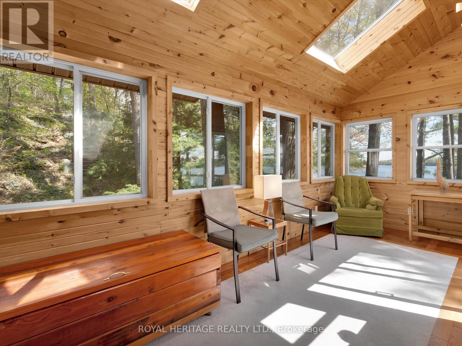 1346 Wahta #2 Road S, Georgian Bay, Ontario  P0C 1A0 - Photo 24 - X12155332