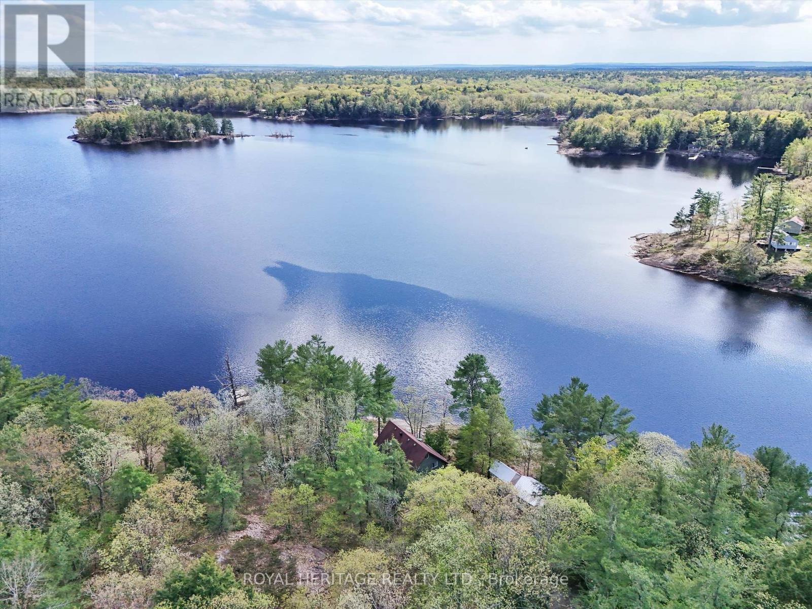 1346 Wahta #2 Road S, Georgian Bay, Ontario  P0C 1A0 - Photo 35 - X12155332