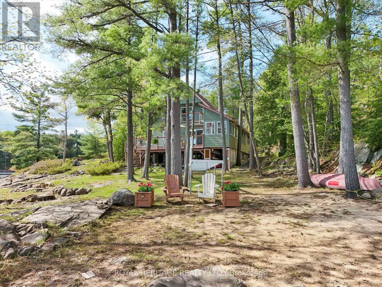 1346 Wahta #2 Road S, Georgian Bay, Ontario  P0C 1A0 - Photo 2 - X12155332